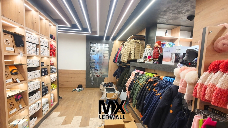 produzione su misura schermi led per negozi installato Andalo Trentino Alto Adige by MX LEDWALL fornitori di led wall professionali